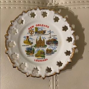 New Orleans porcelain souvenir plate